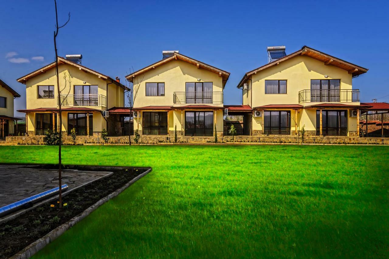 Alex Village Shkorpilovtsi Exterior photo