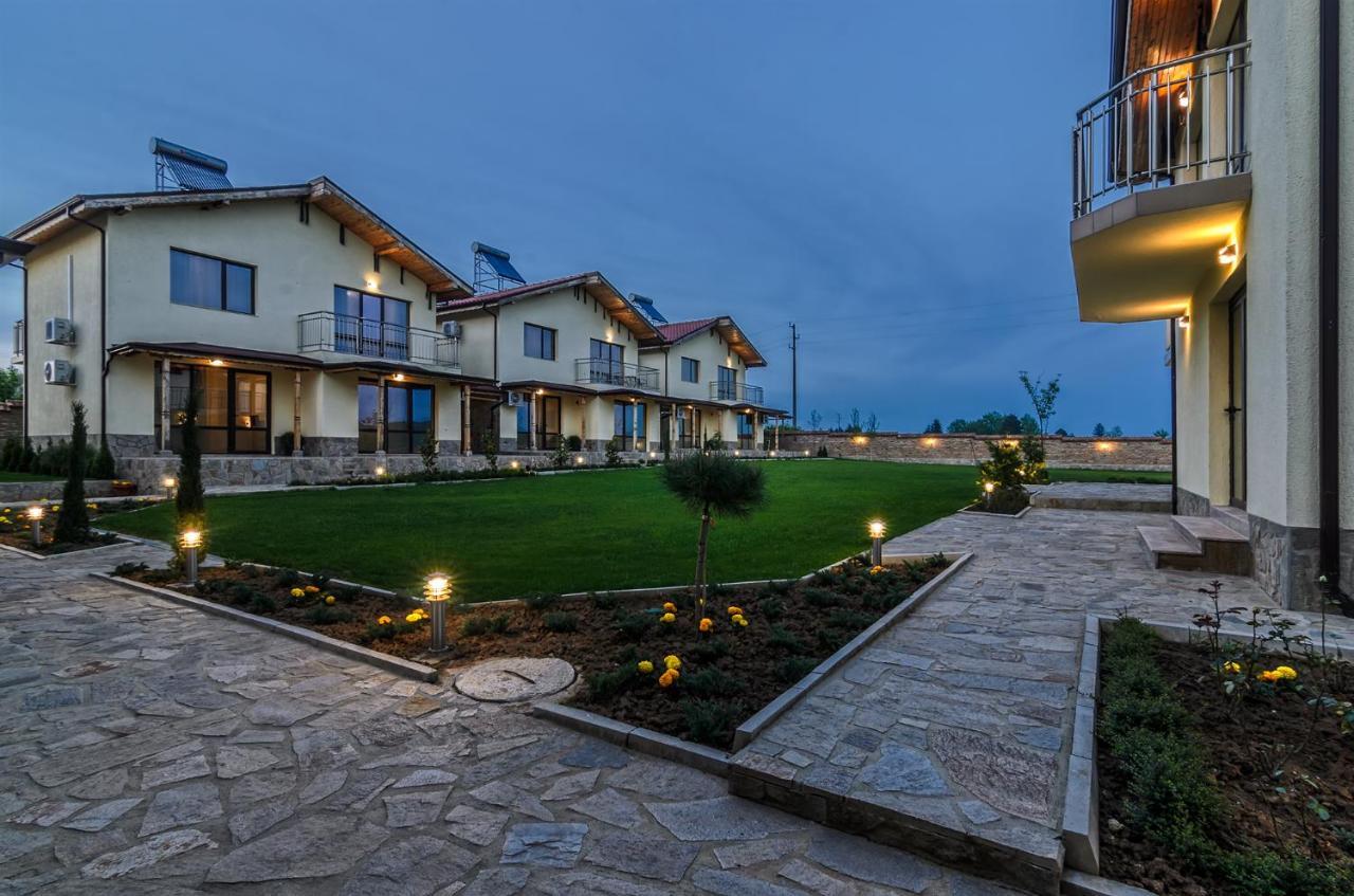 Alex Village Shkorpilovtsi Exterior photo